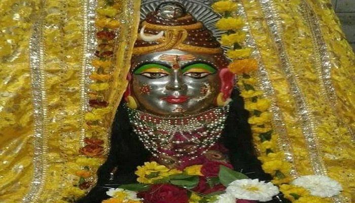 Wइस मंदिर में अकेले विराजमान है भगवान शिव, पांच हजार सालों से बाहर बैठकर मां पार्वती कर रही इंतजार