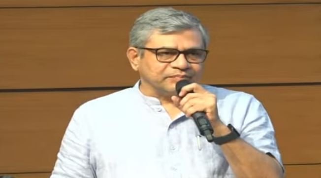 Wसरकारी कर्मचारियों को मोदी सरकार की बड़ी सौगात, यूनिफाइड पेंशन स्कीम की मंजूरी