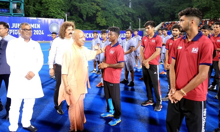 Wसरकार खेल पॉलिसी के जरिये खेलों को कर रही अडॉप्ट: सीएम योगी