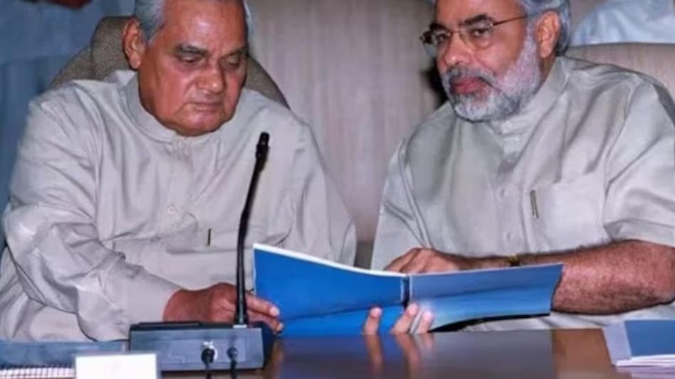 W‘विकास, नेतृत्व और संविधान को बनाया अटल’, वाजपेयी की 100वीं जयंती पर PM मोदी ने ऐसे किया याद