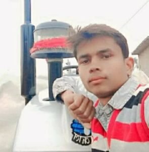 मृतक करण की फाइल फोटो