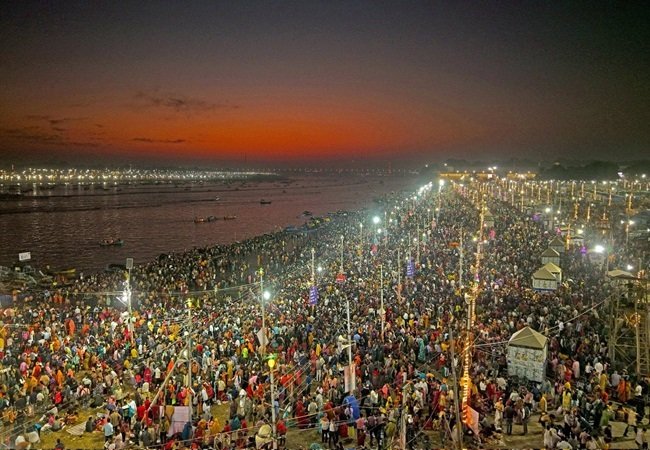 Wमहाकुंभ से कल्पवासियों की विदाई जारी, अब इन चार वर्ल्ड रिकॉर्ड पर होगी दुनिया की नजर