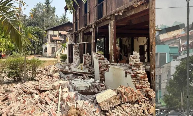 Wबैंकॉक में 7.7 तीव्रता का शक्तिशाली भूकंप, इमारतें हिलीं