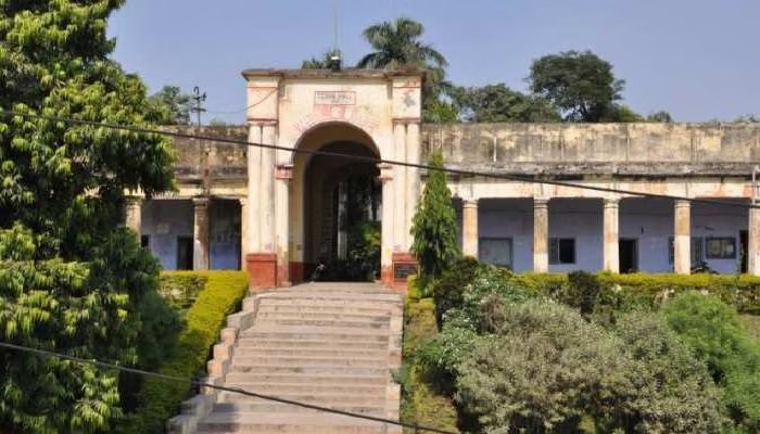 Wनगर पालिका फर्रुखाबाद में सफाई कर्मचारियों के वेतन में बड़ा घोटाला, सन्नू गुप्ता पर गंभीर आरोप