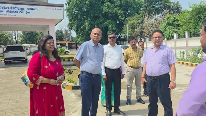 Wअयोध्या ड्राइविंग ट्रेनिंग एण्ड टेस्टिंग इस्टीट्यूट का किया गया निरीक्षण
