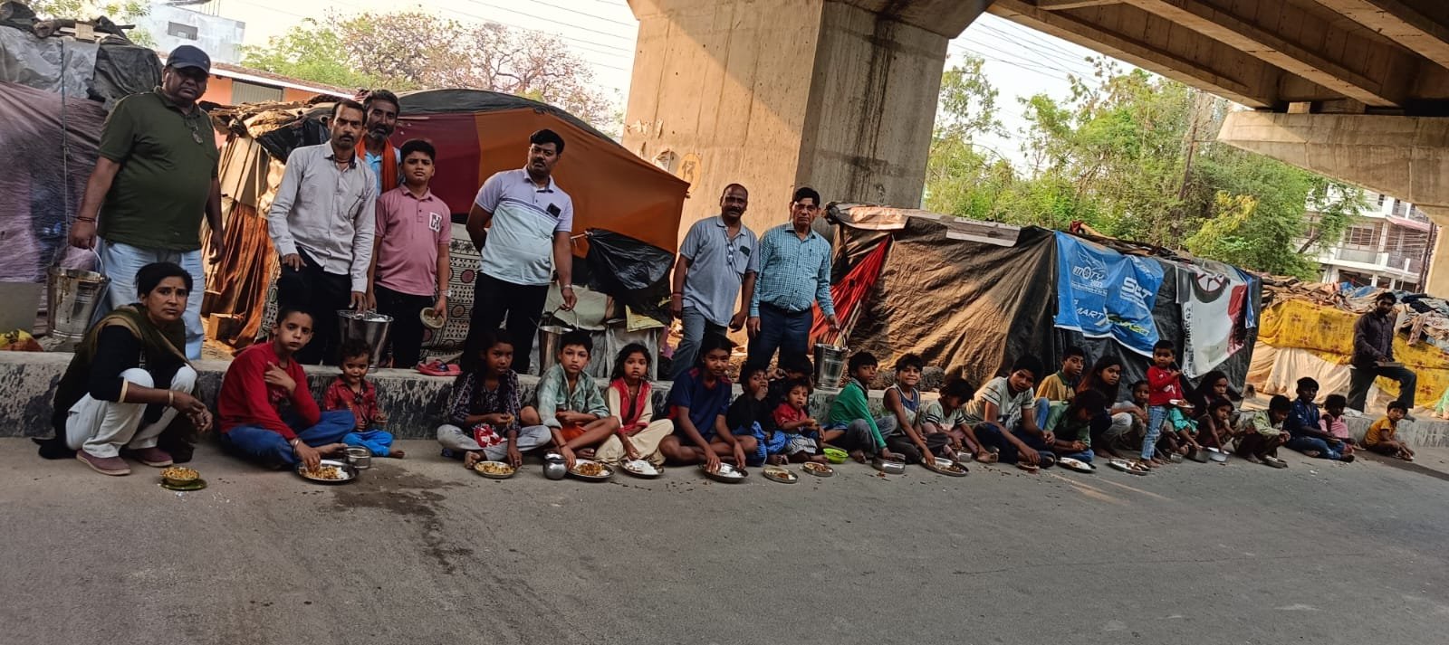 Wलखनऊ की बृज की रसोई, मानवता का सच्चा स्वाद