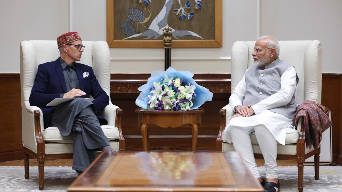 WPahalgam हमले के बाद पहली बार पीएम मोदी से मिले सीएम उमर अब्दुल्ला
