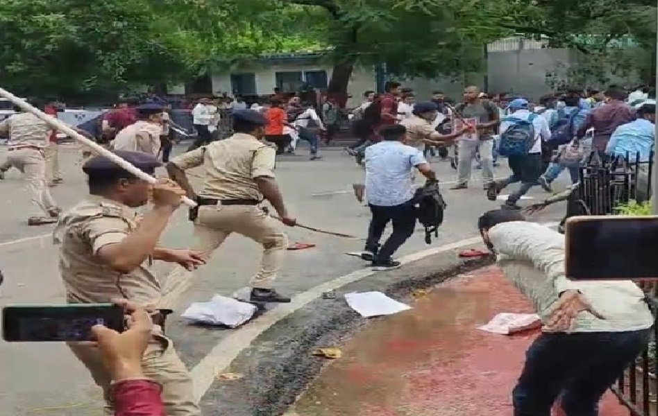 WBPSC के अभ्यर्थियों को पुलिस ने दौड़ा-दौड़ाकर पीटा