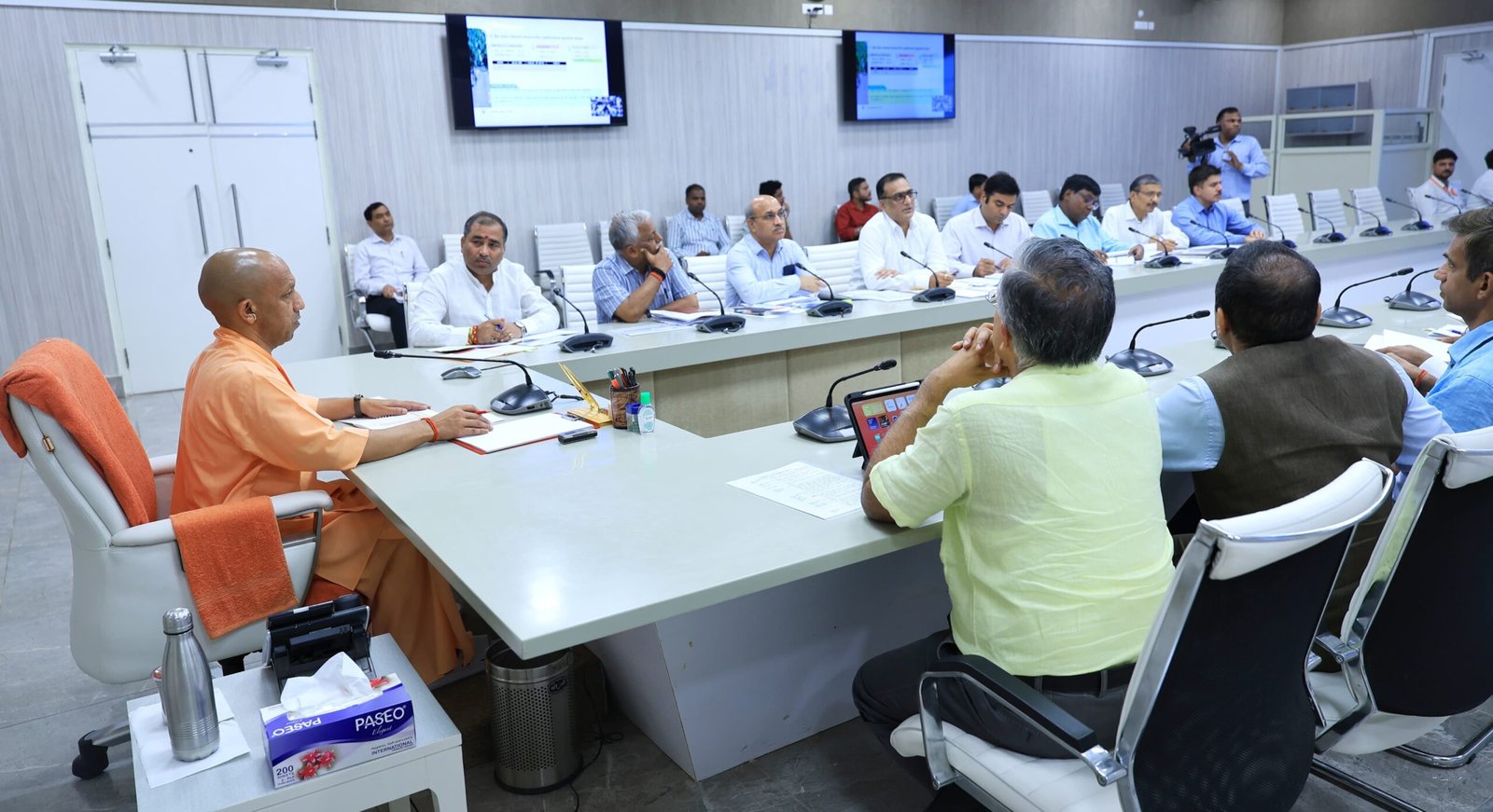 W403 विधानसभाओं में समावेशी विकास की ठोस पहल के निर्देश: मुख्यमंत्री योगी आदित्यनाथ
