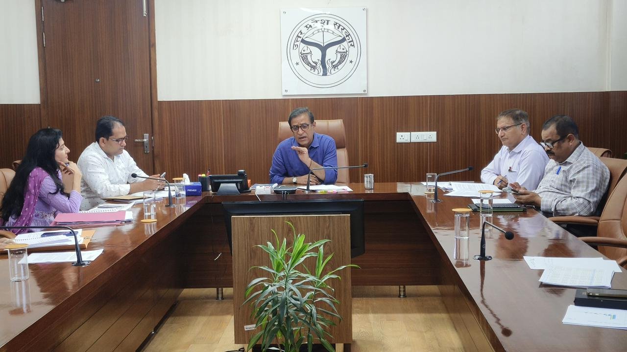 Wकांवड़ यात्रा 2025 के लिए यूपी सरकार सख्त : सफाई, जल, रोशनी और स्वास्थ्य सुरक्षा पर खास फोकस