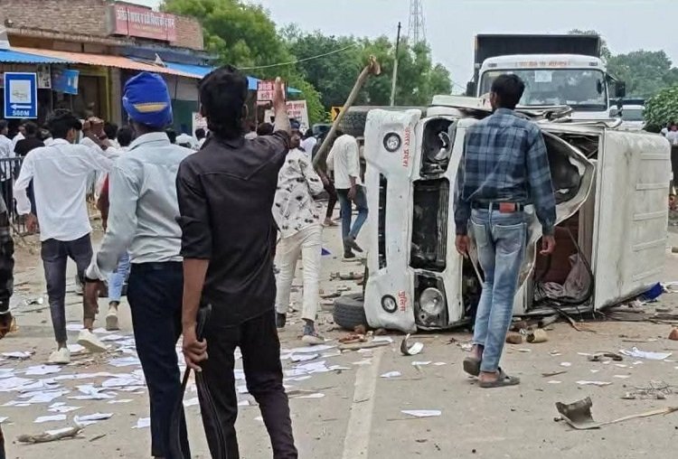 Wप्रयागराज में हिंसा और तोड़फोड़: चंद्रशेखर आजाद की नजरबंदी के विरोध में 5000 समर्थकों का बवाल,