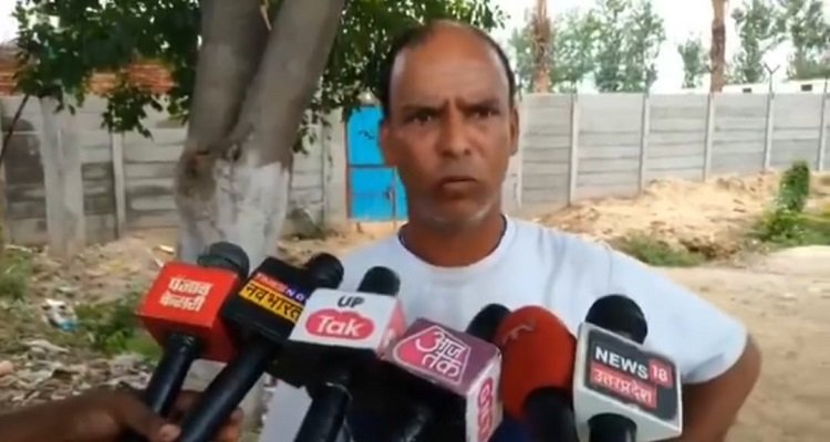 Wवैष्णो ढाबे पर ‘नाम और धर्म’ की जांच, कर्मचारियों से आधार मांगा, पेंट उतरवाने की कोशिश