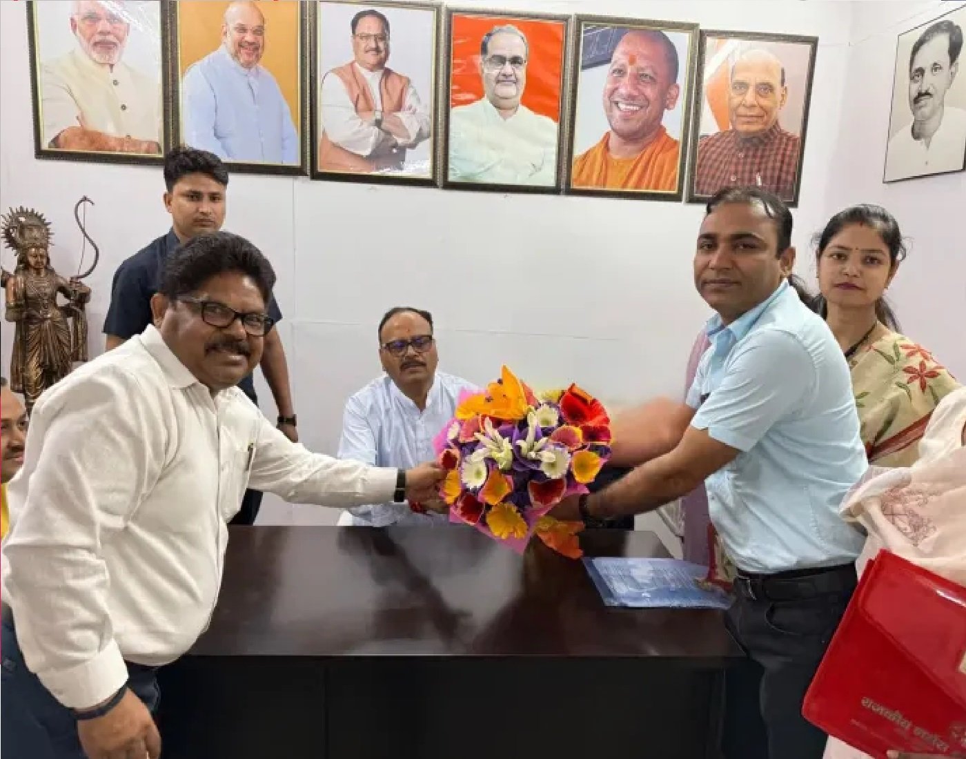 Wराजकीय नर्सेज संघ ने पदनाम बदलने पर स्वास्थ्य मंत्री को धन्यवाद देते हुए जताया आभार