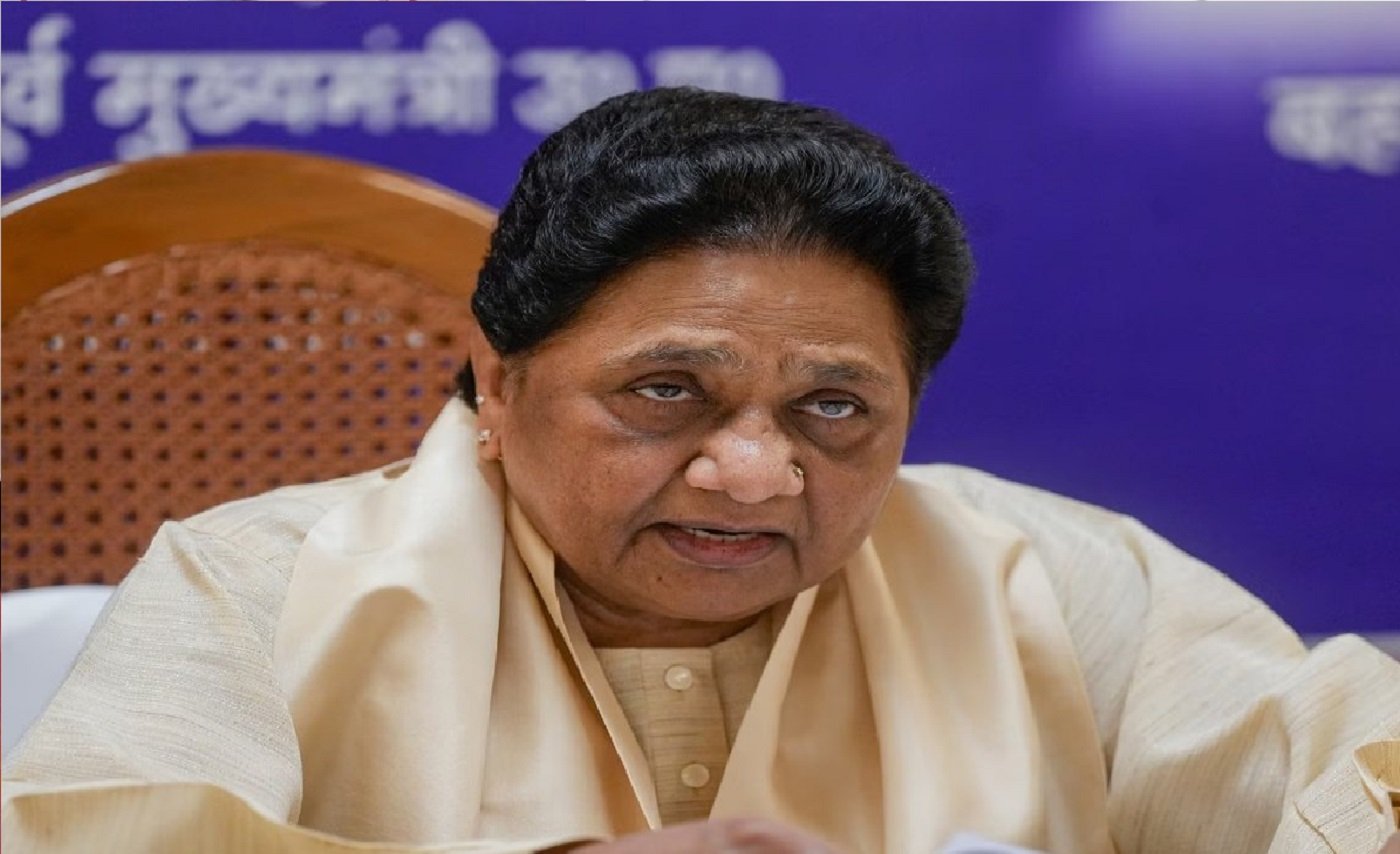 Wदो दलित युवकों के हाथ-पैर बांधकर, गंजा कर घांस खिलाने पर भड़कीं मायावती
