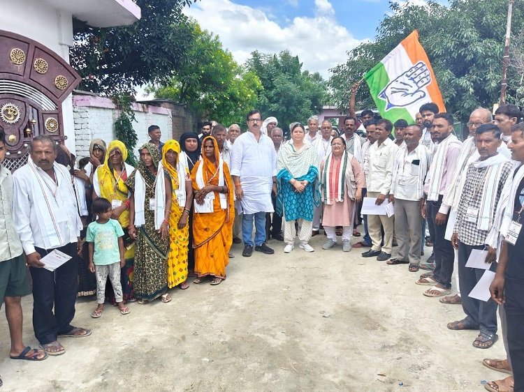 Wसंगठन सृजन, शमशाद बाद में कांग्रेस जनों का शपथग्रहण संपन्न