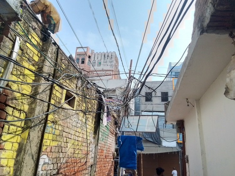 Wसेठ नारायणदास गली में विधुत विभाग का ताबड़तोड़ एक्शन