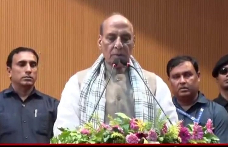 Wउत्तर प्रदेश में कानून का राज है, विकास की लहर है और अपराधियों के लिए कोई जगह नहीं: राजनाथ सिंह