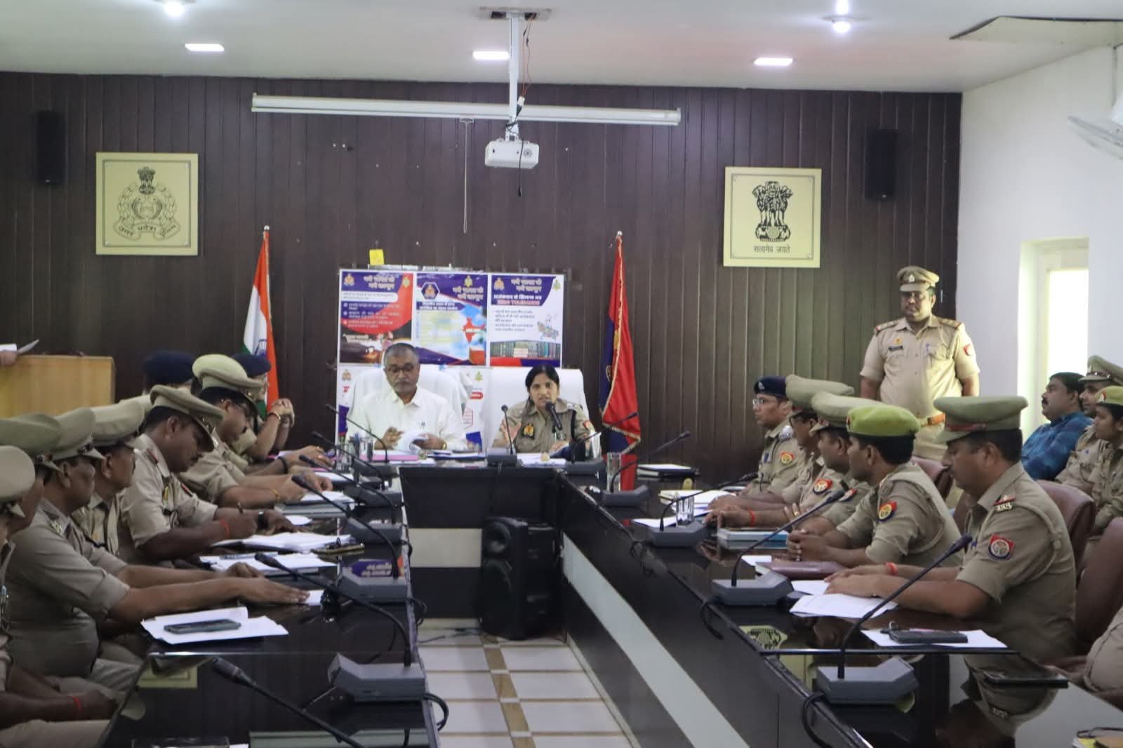 Wसमीक्षा अधिकारी परीक्षा की सकुशल सम्पन्नता को लेकर डीए-एसपी की संयुक्त बैठक, दिशा-निर्देश जारी