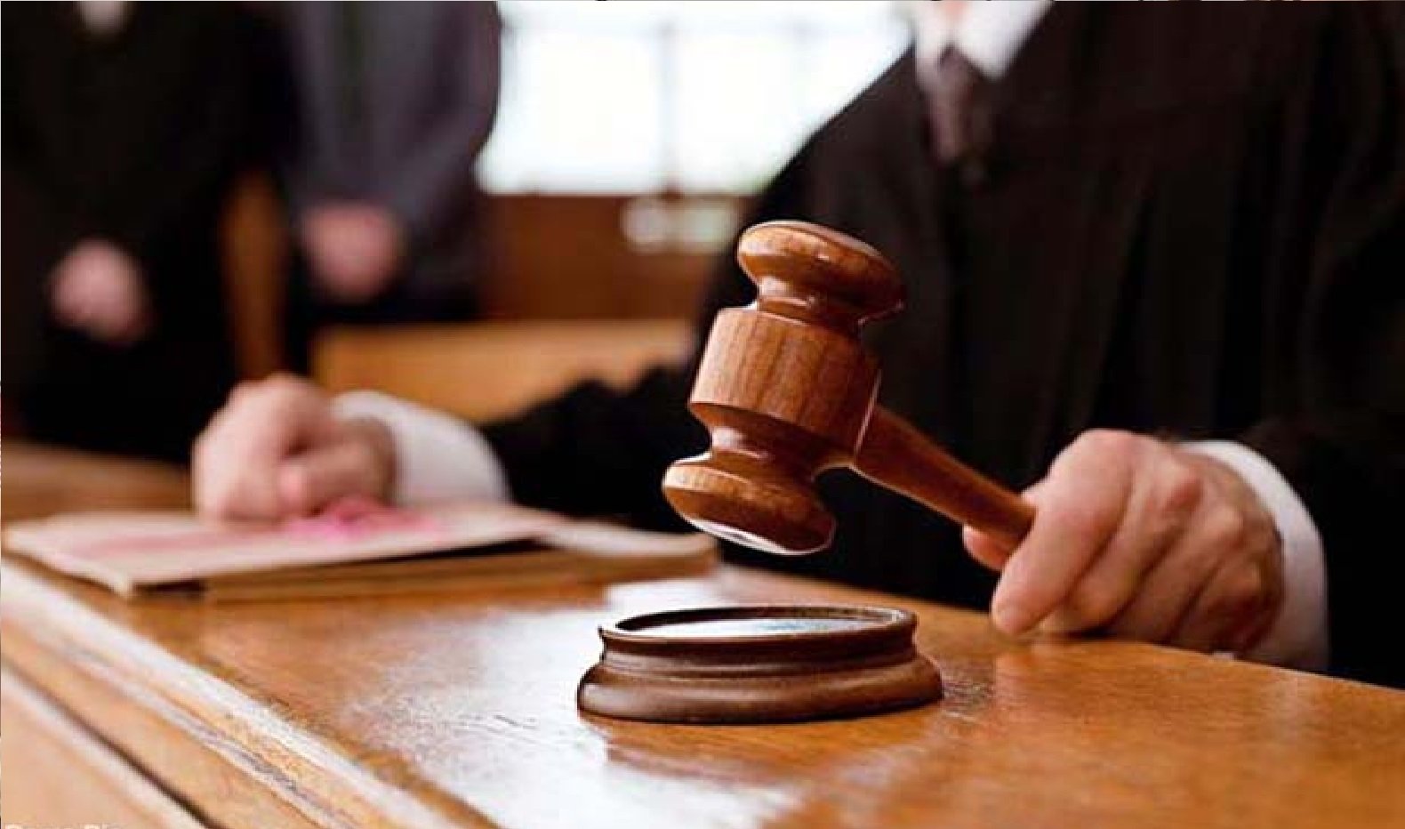 Wनशीला पदार्थ रखने के दोषी को 10 साल की कैद और 1 लाख रुपये जुर्माना