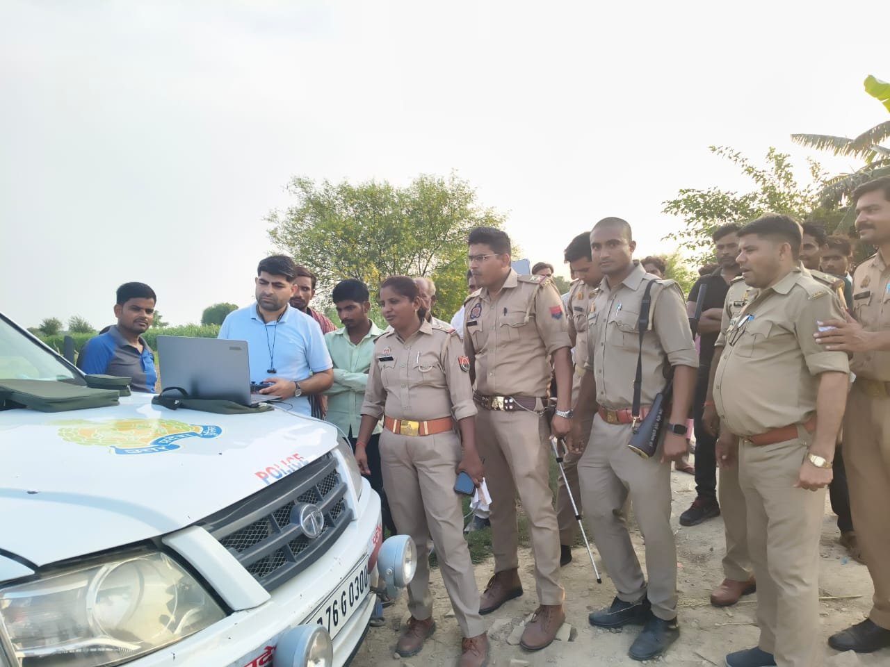 Wगायब हुए युवक को खोजने में थाना अध्यक्ष ने झोंकी ताकत, क्षेत्र में उड़े ड्रोन कैमरे