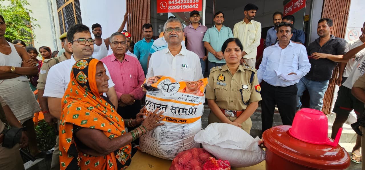Wअमृतपुर में 205 बाढ़ पीड़ित परिवारों को प्रशासन की राहत