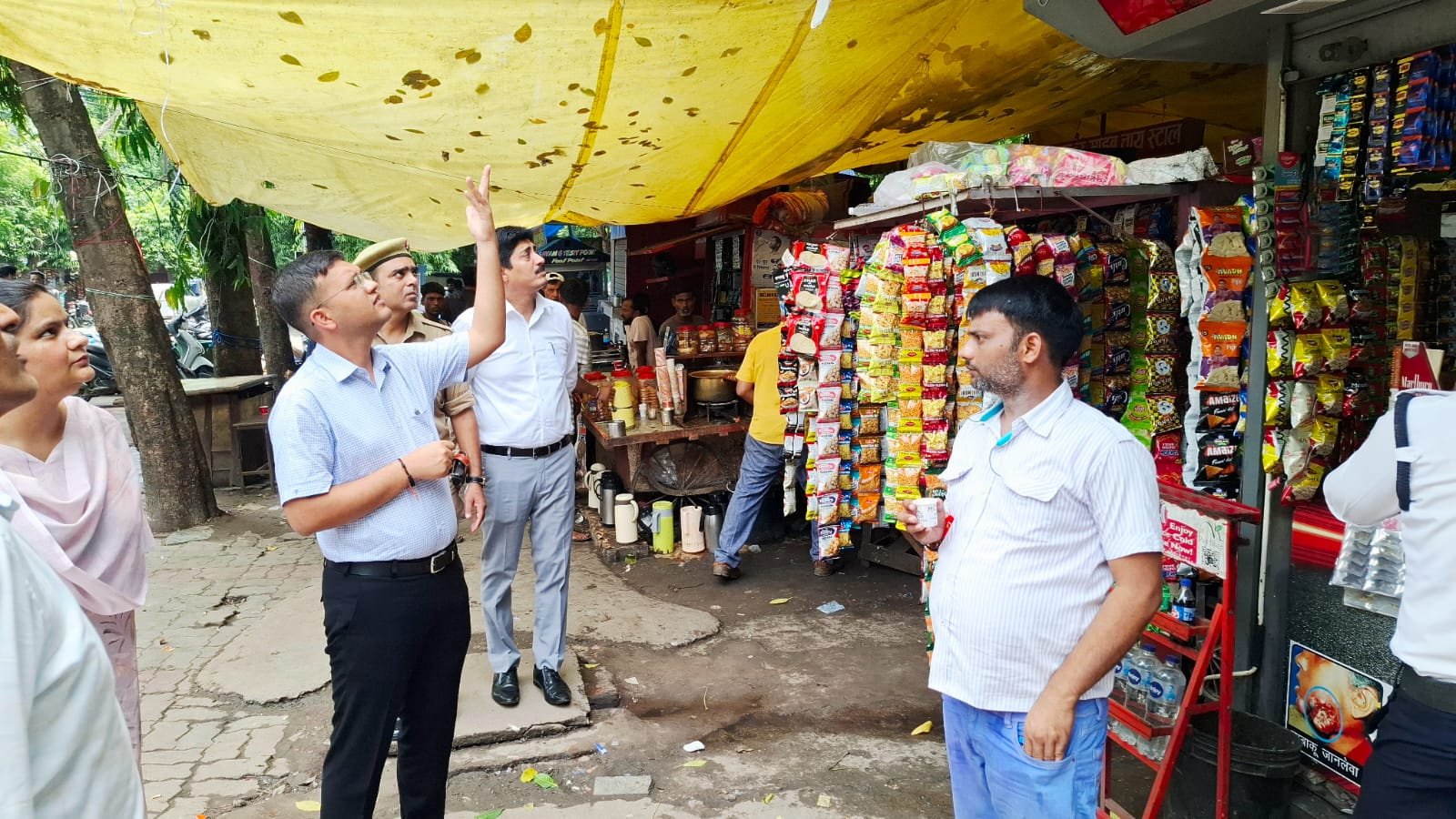 Wलखनऊ में बनेंगे आधुनिक वेंडिंग जोन, नगर आयुक्त ने तेज कार्रवाई के दिए निर्देश