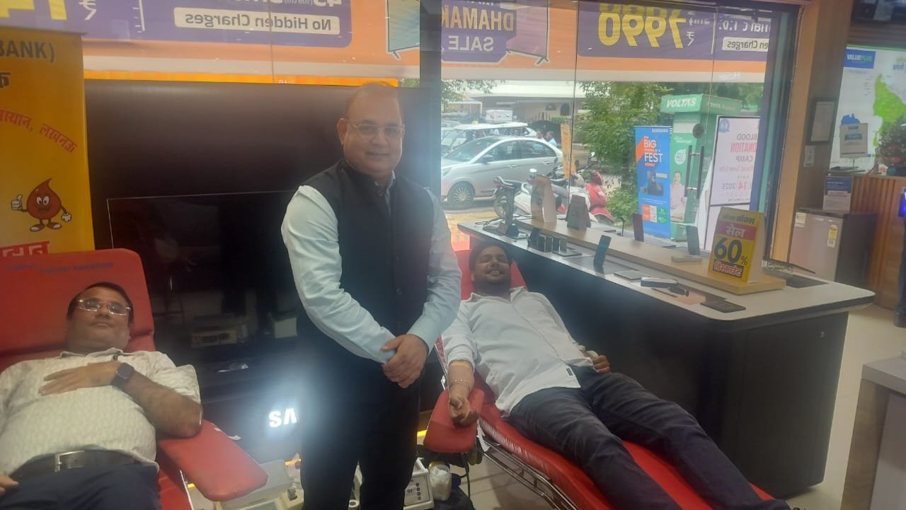 लोहिया संस्थान और वैल्यूप्लस ने रक्तदान शिविर का आयोजन किया – 50 यूनिट रक्त संग्रह
